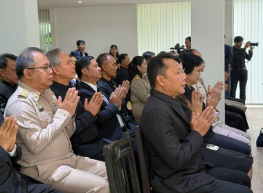 กรมส่งเสริมสหกรณ์ร่วมพิธีเจริญพระพุทธมนต์ ... พารามิเตอร์รูปภาพ 43